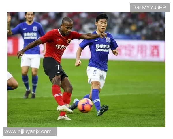 深圳足球队在足球团队协作排行榜中荣获第四名展现出色团队精神与合作能力